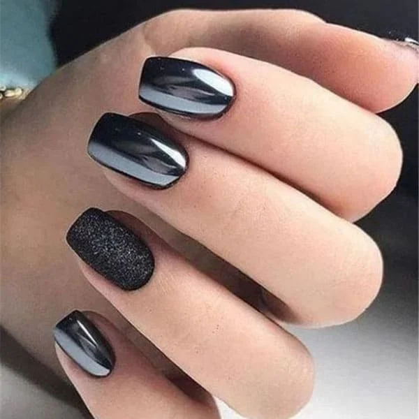 Gunmetal-Nails