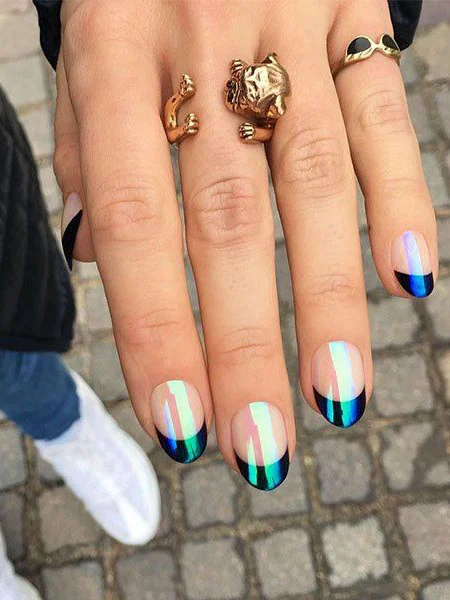 Holographic-French-Tip-Nails