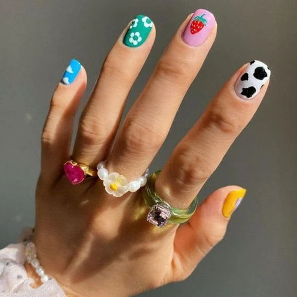 Mix-and-Match-Pattern-Nails