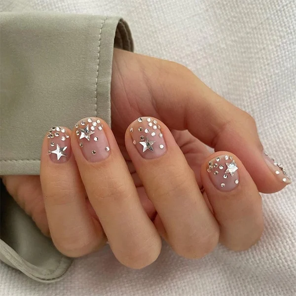 Nails-with-Stars-and-Glitter