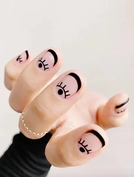 Nude-and-Black-Nail-Art