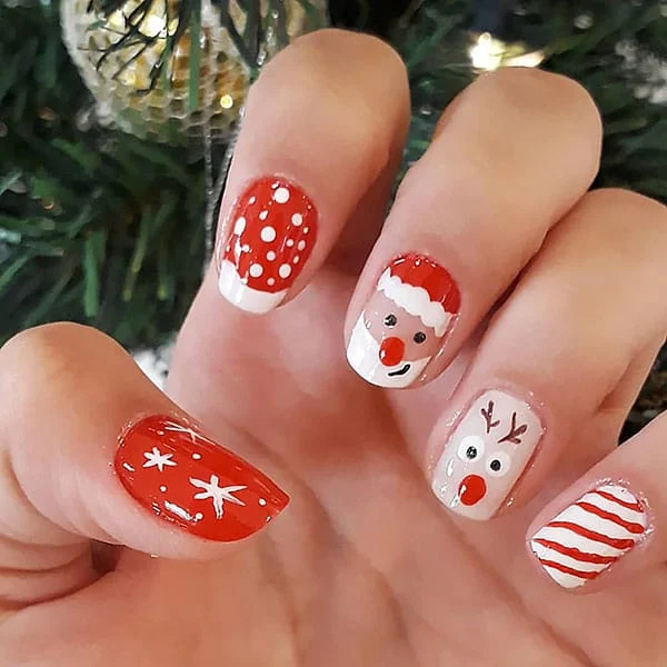 Santa-and-Rudolph-Nails