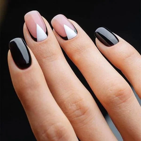 Short-Monochrome-Square-Nails