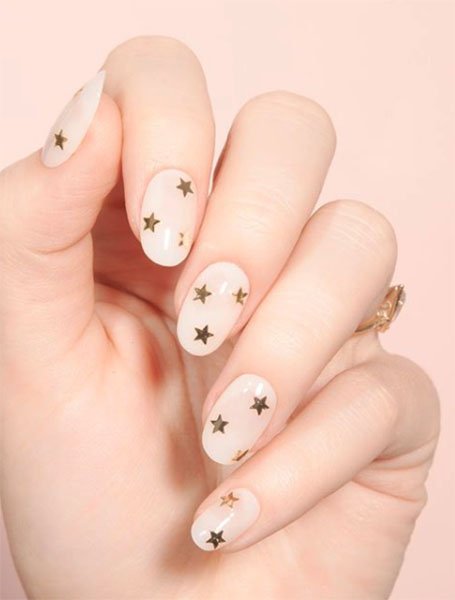 Minimalist Gold Star Nails