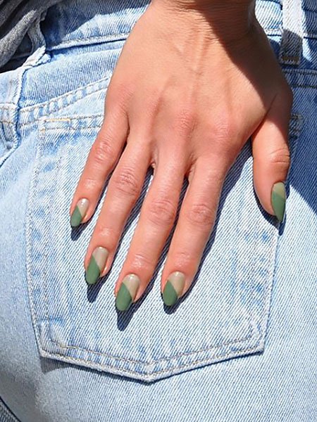 Monochrome Green Manicure