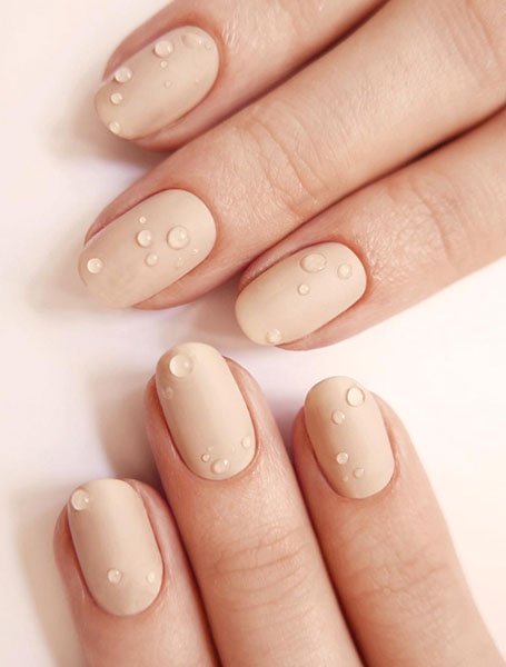 Nude Wet Nail Look