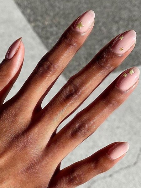 Subtle Star Manicure