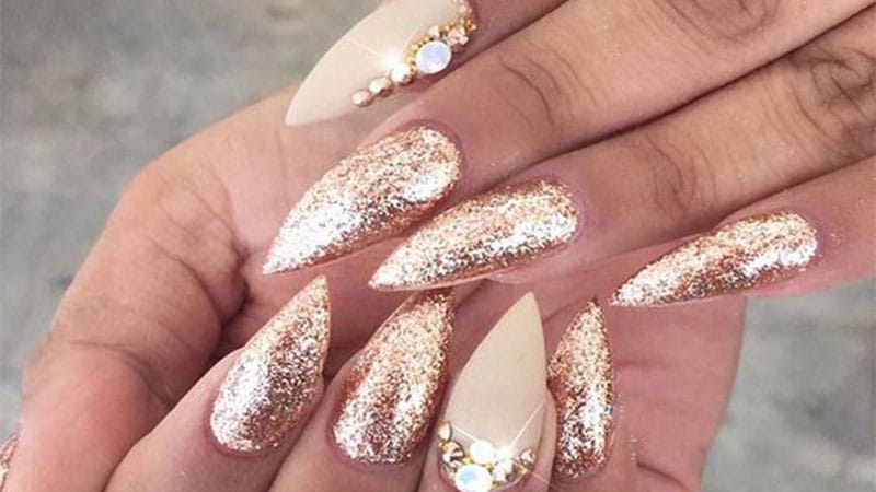 18 GORGEOUS WEDDING NAIL DESIGNS FOR BRIDES