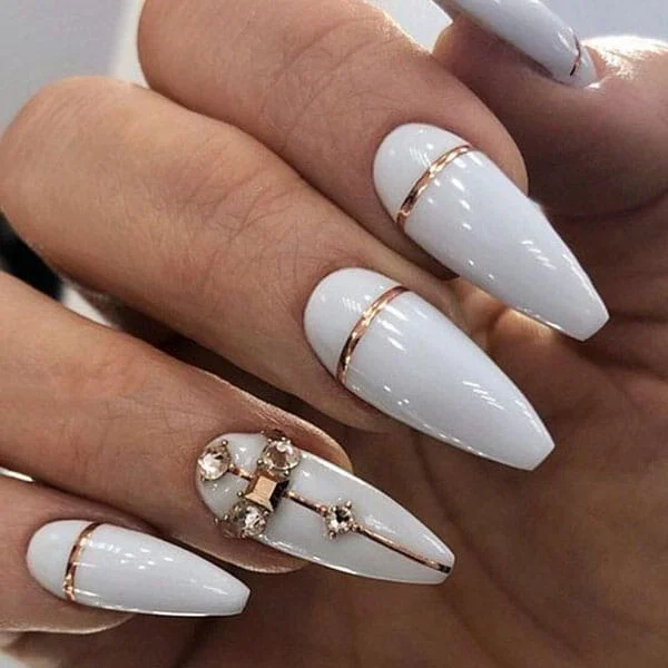 20 BEAUTIFUL DIAMOND NAIL DESIGNS YOU WILL LOVE