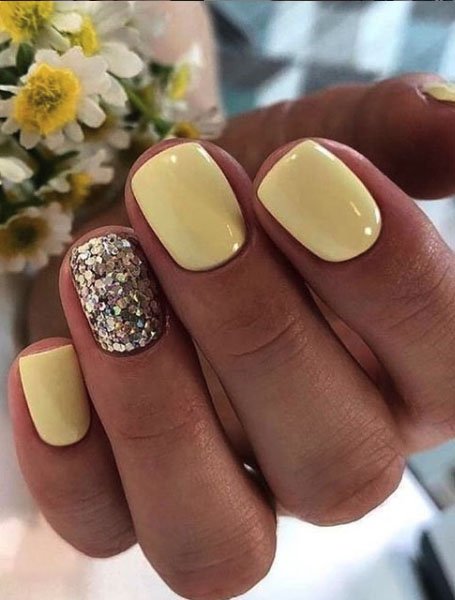 Yellow Glitter Nails