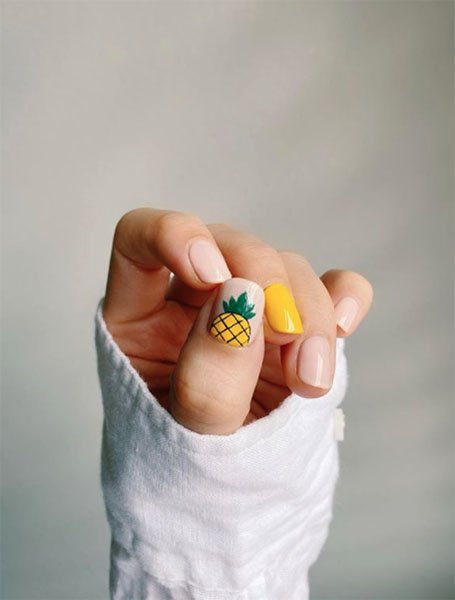 Yellow Pineapple Nails