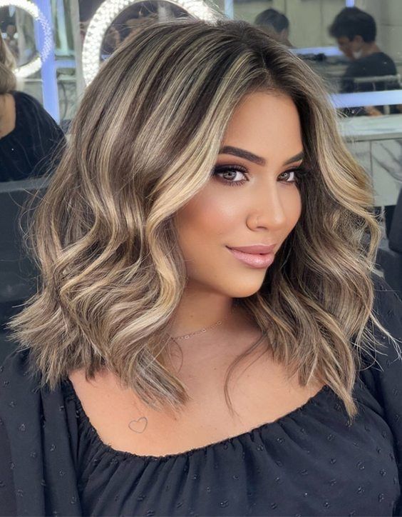 21 Subtly Balayaged Cute Short Haircuts