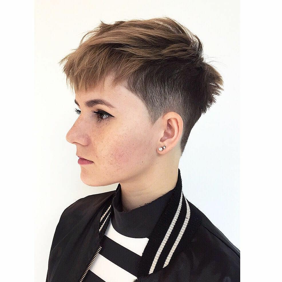 Best Short Haircut for Women, Cute Short Hairstyle Designs