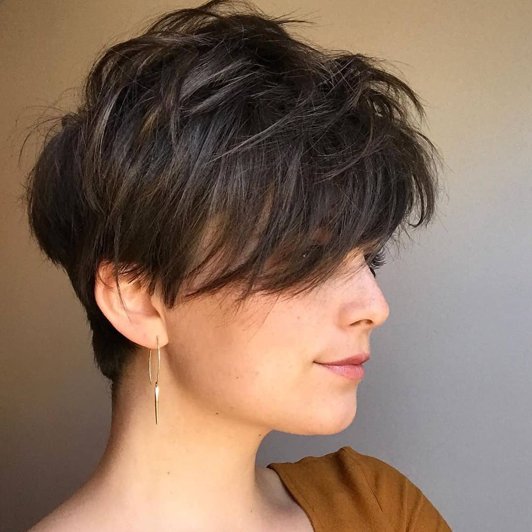 Casual and Easy Short Hairstyle for Women - Simple Short Hair Cuts