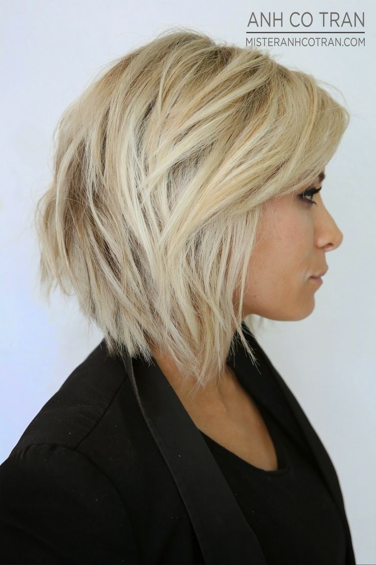 Chic Layered Bob Hairstyle for Medium Hair