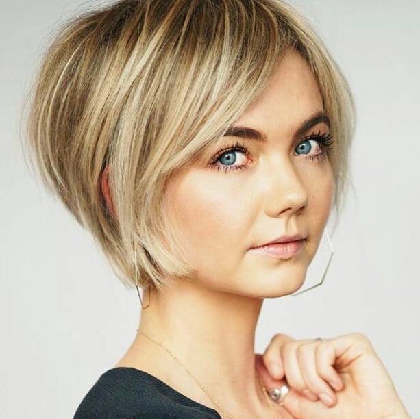 Easy Short Bob Haircut with Straight Hair - Short Straight Hairstyles for Women