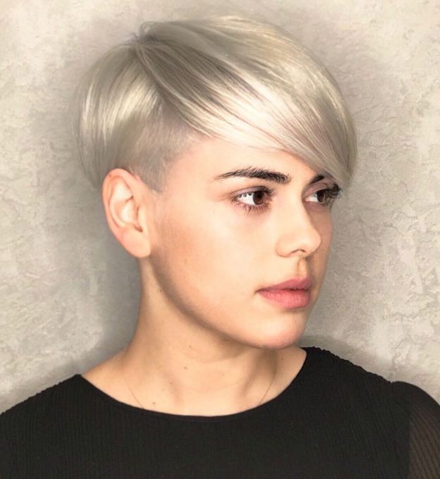 Glossy Blonde Pixie