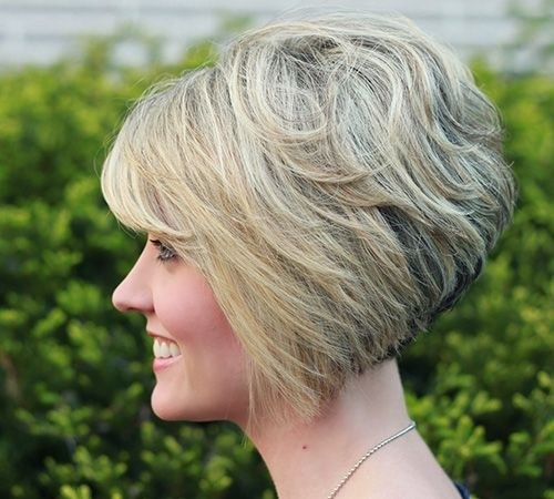 Inverted Stacked Bob Haircut: Women Short Hairstyles for Thick Hair