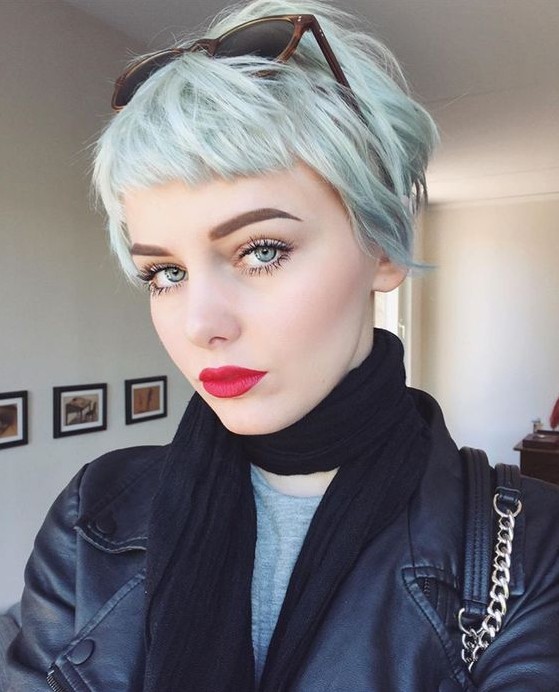 Lovely Pixie Haircut for Women and Girls - Short Hair Color Ideas