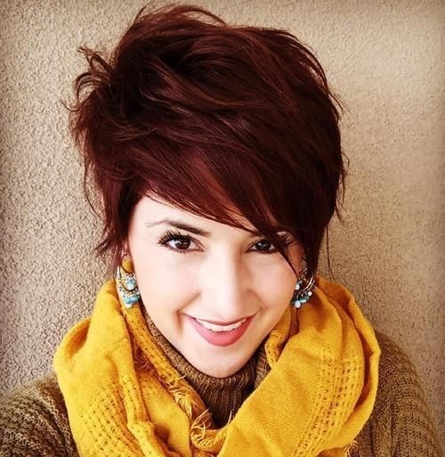 pretty-short-haircut-long-pixie-hairstyle-with-bangs