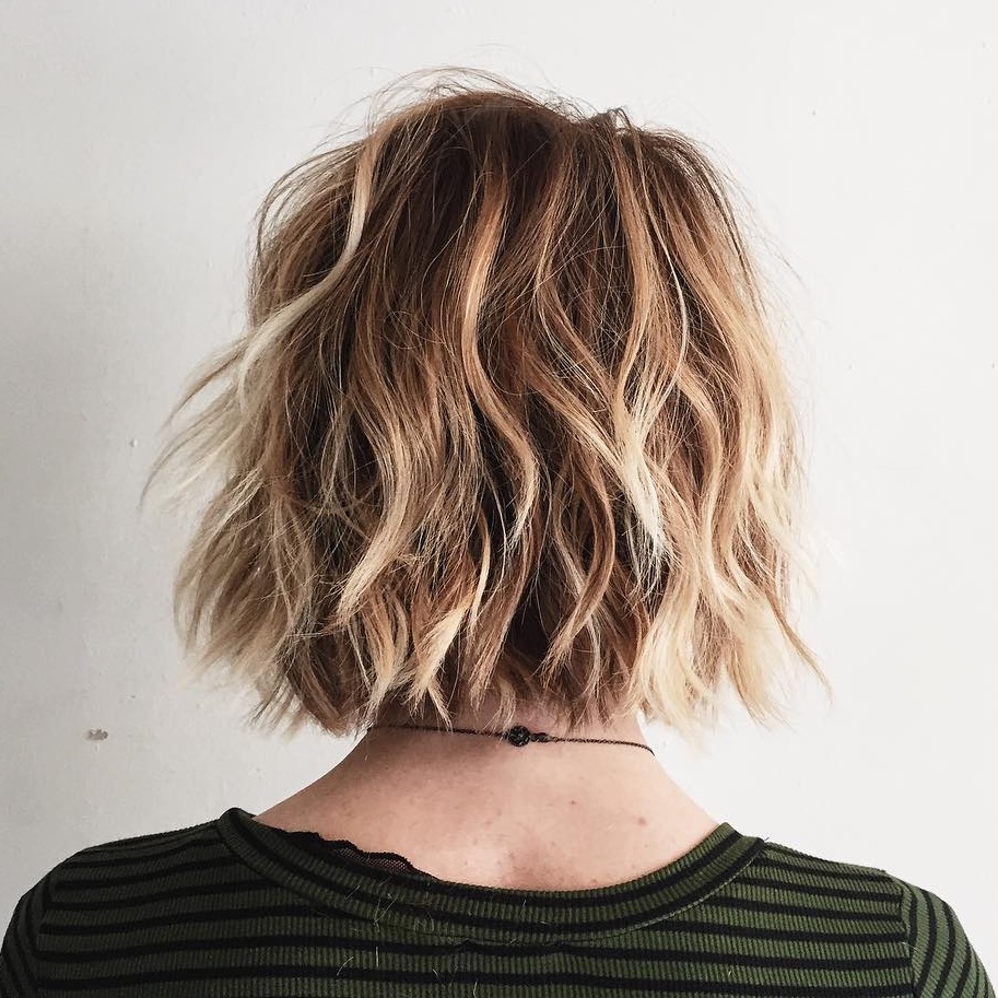 Shaggy Wavy Caramel Bob