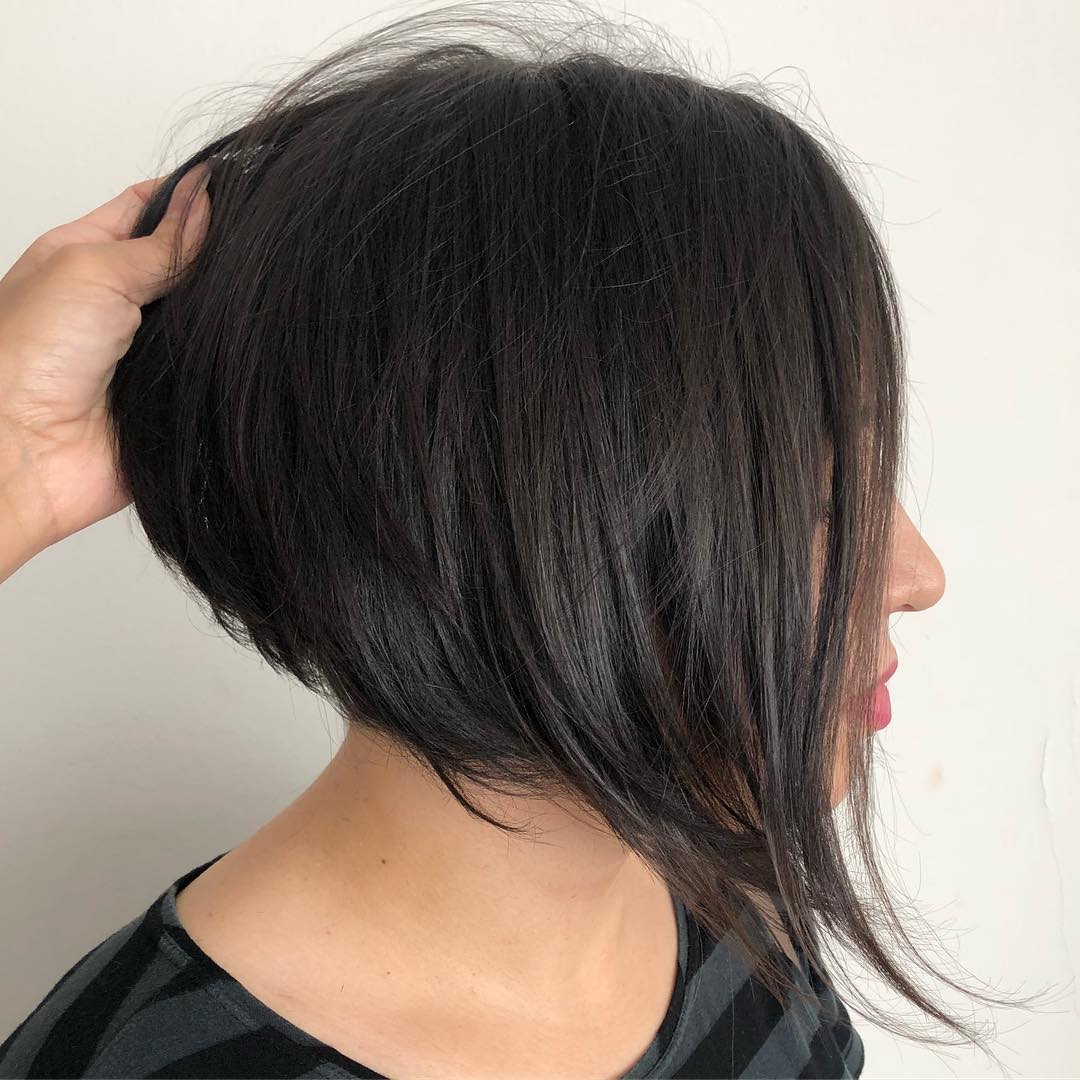 Short Layered Bob With Elongated Front Pieces