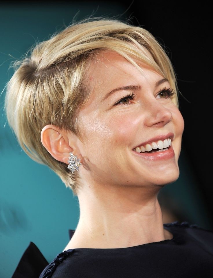 Simple Short Hairstyles for Women: Michelle Williams Short Haircut