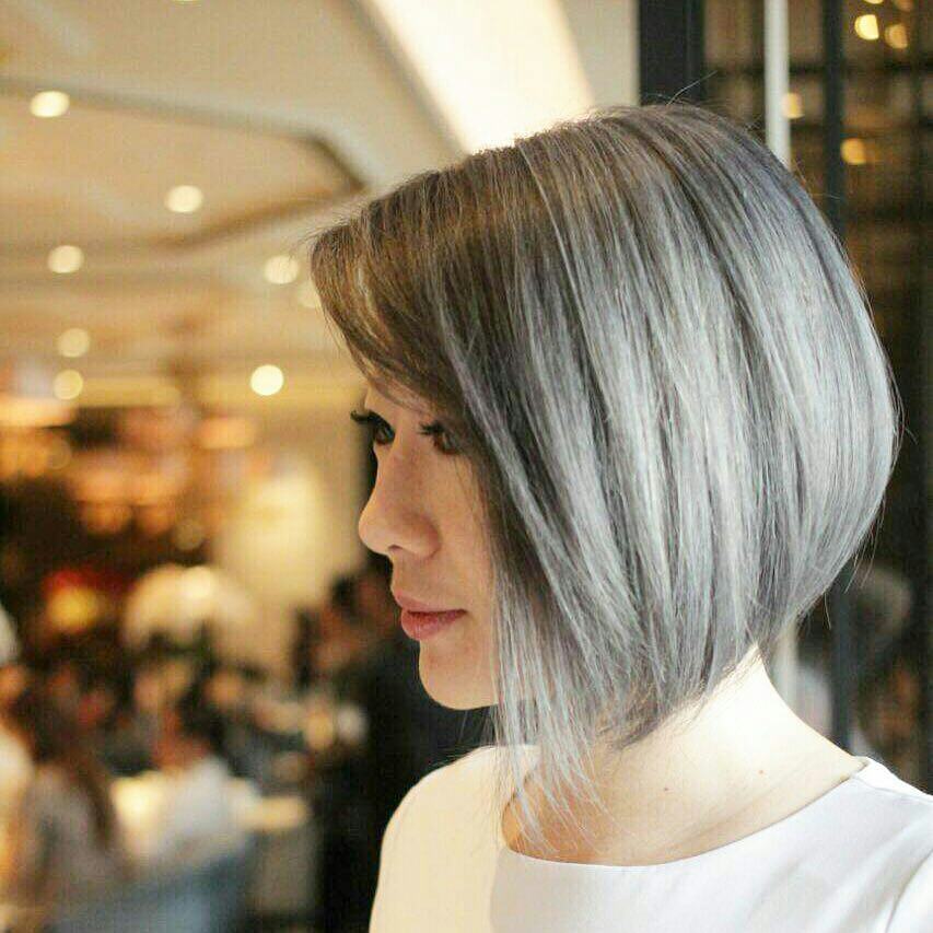 Simple Short Straight Bob Haircut - Women Short Hairstyle for Thick Hair