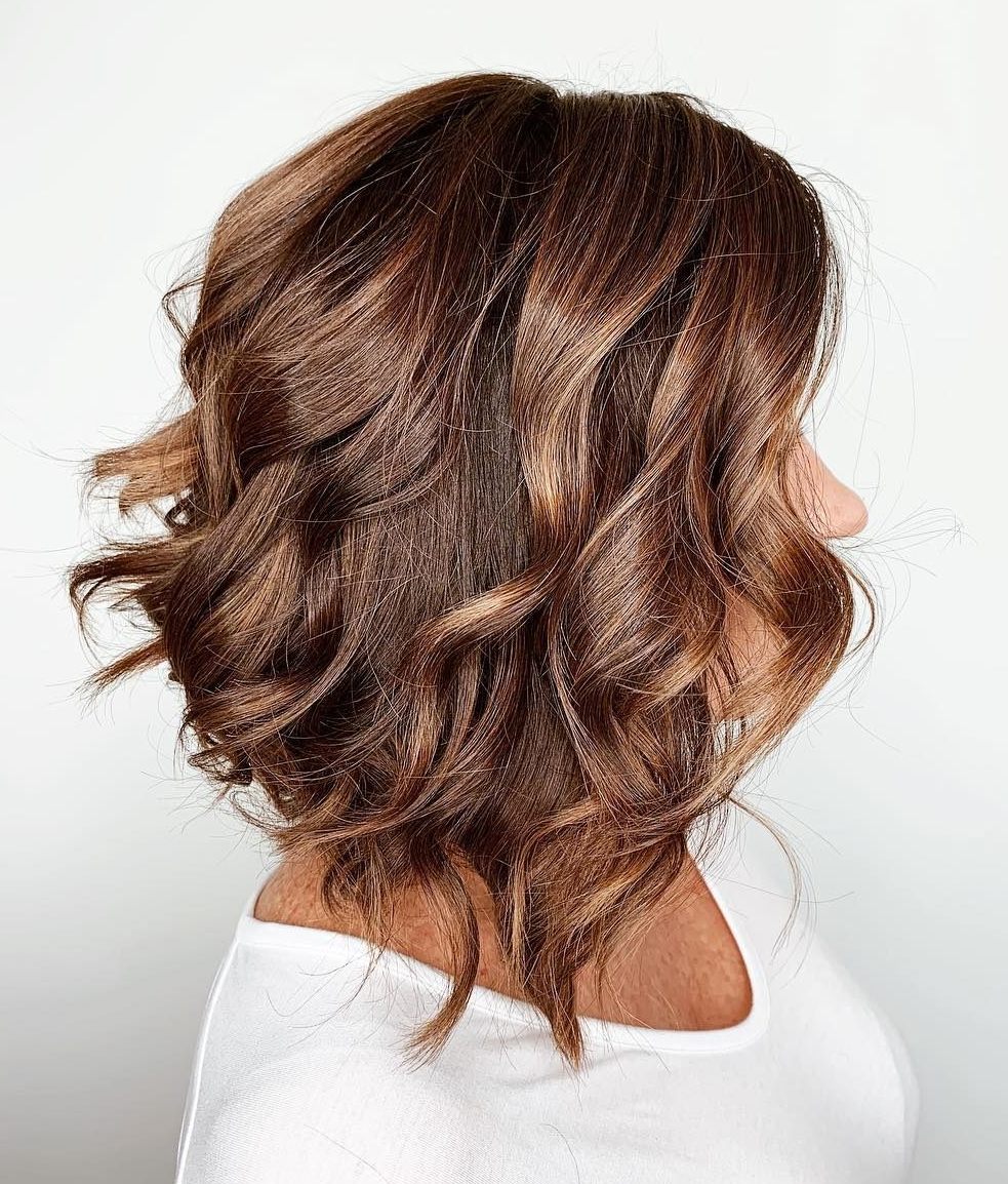 Stacked Wavy Shoulder-Length Bob