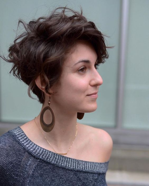 Stylish Messy Short Hairstyle Ideas - Women Short Haircut