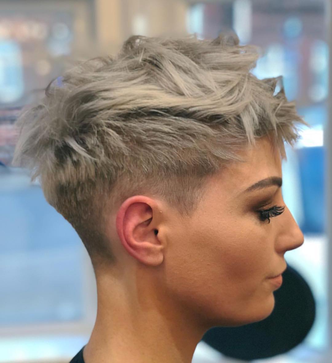 Stylish Pixie Haircut for Women, Short Hairstyle and Color Ideas