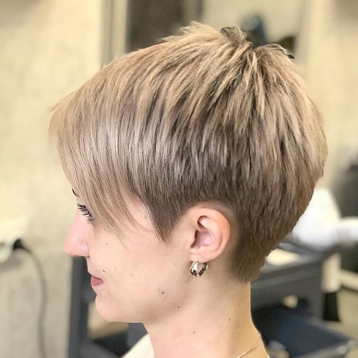 Stylish Pixie Haircut for Women, Short Hairstyle and Color Ideas