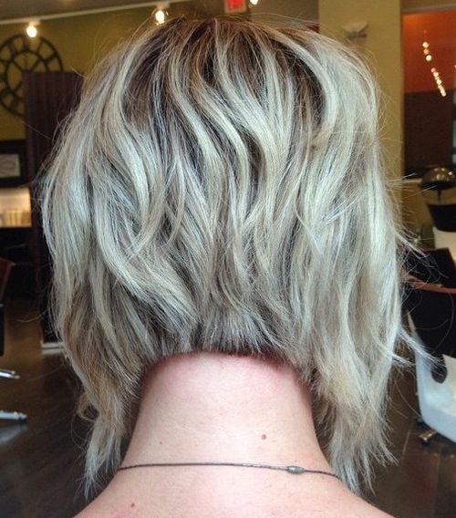 wavy layered inverted bob