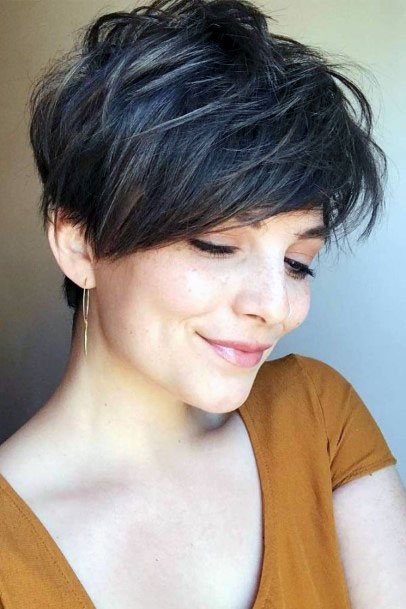 Classic Choppy Crowned Pixie Hairstyle Women