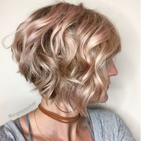 Latest Inverted Bob Haircuts， Women Bob Hairstyle Trends