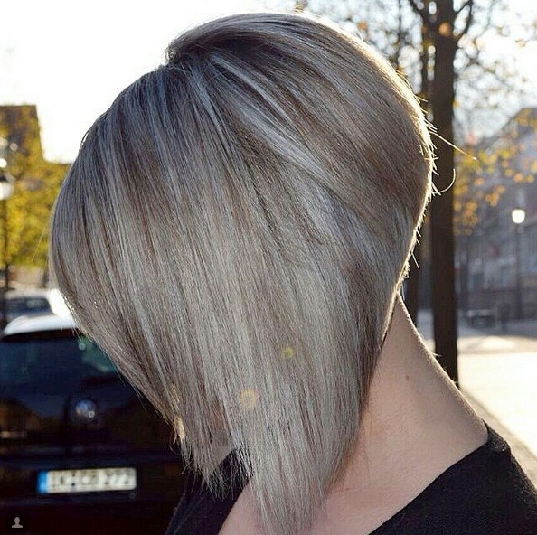 Lovely short inverted bob hairstyle