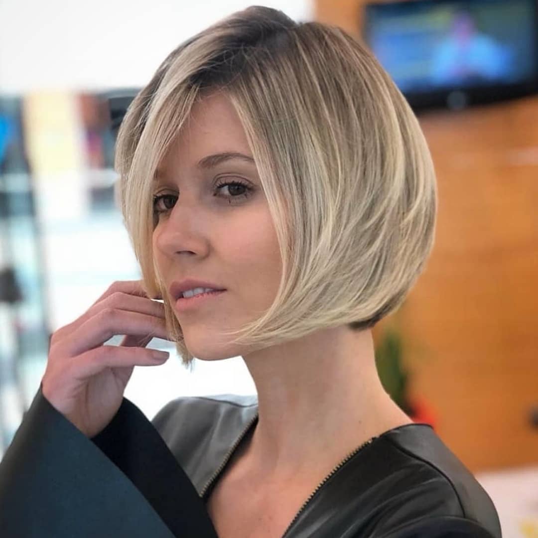 Modern Short Bob Haircut, Easy Short Hair Styles for Women, Girls