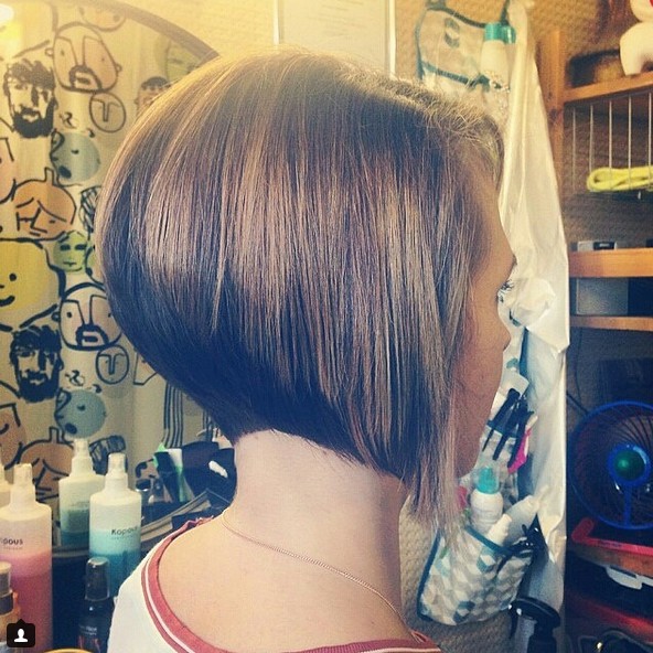 layered red Inverted Bob Hairstyles