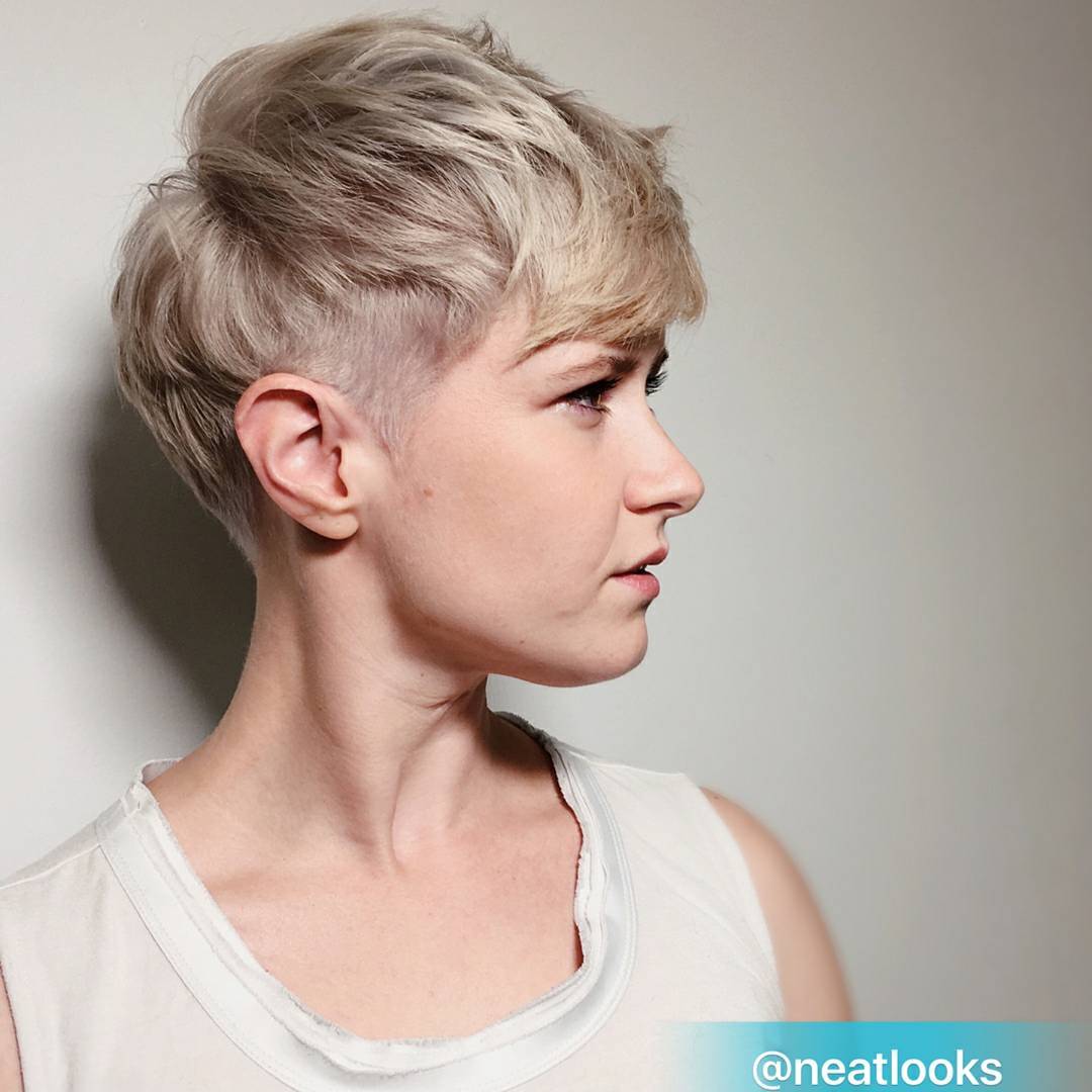 Cortes de pelo largos y elegantes de Pixie para mujeres - Diseños de peinados cortos