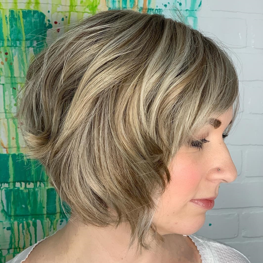 Blonde Layered Bob With Highlights