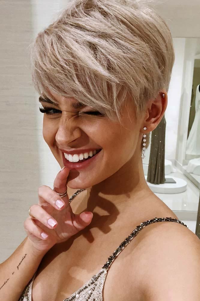 Pixie atractivo en capas para fiestas #pixiecut #haircuts