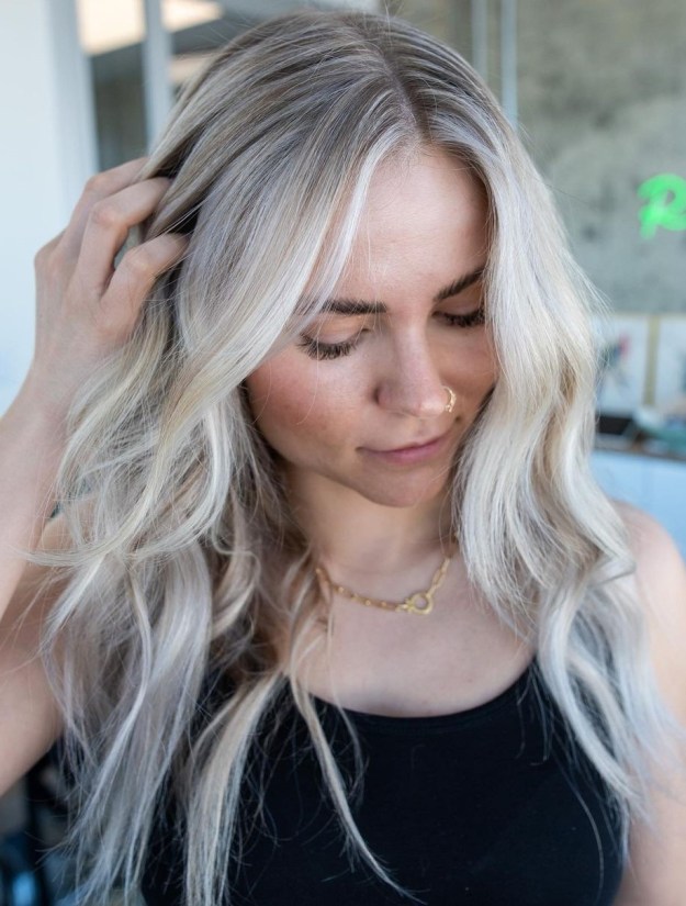 Light Blonde Highlights on Dirty Blonde Wavy Hair