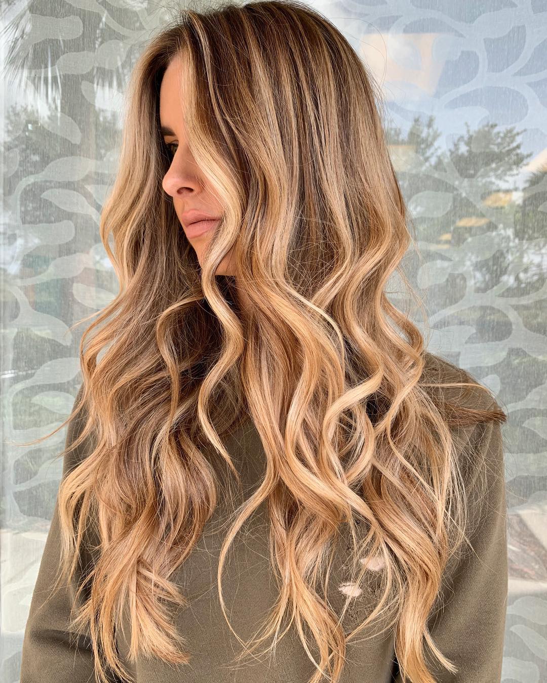 Long Layered Haircut For Wavy Hair