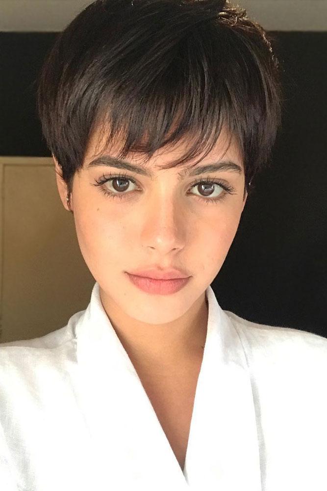 Pixie largo con flecos finos #pixiecut #haircuts #longpixie #brunettehair