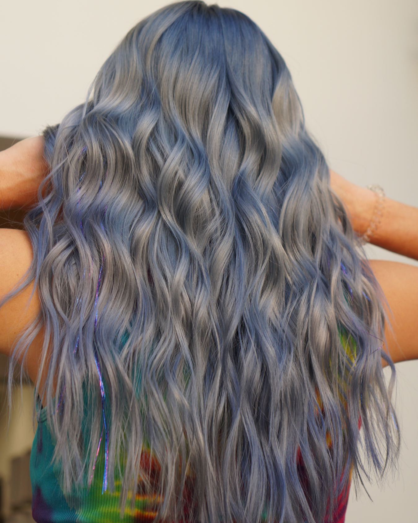 Long Wavy Hair with Ombre Blue Hues