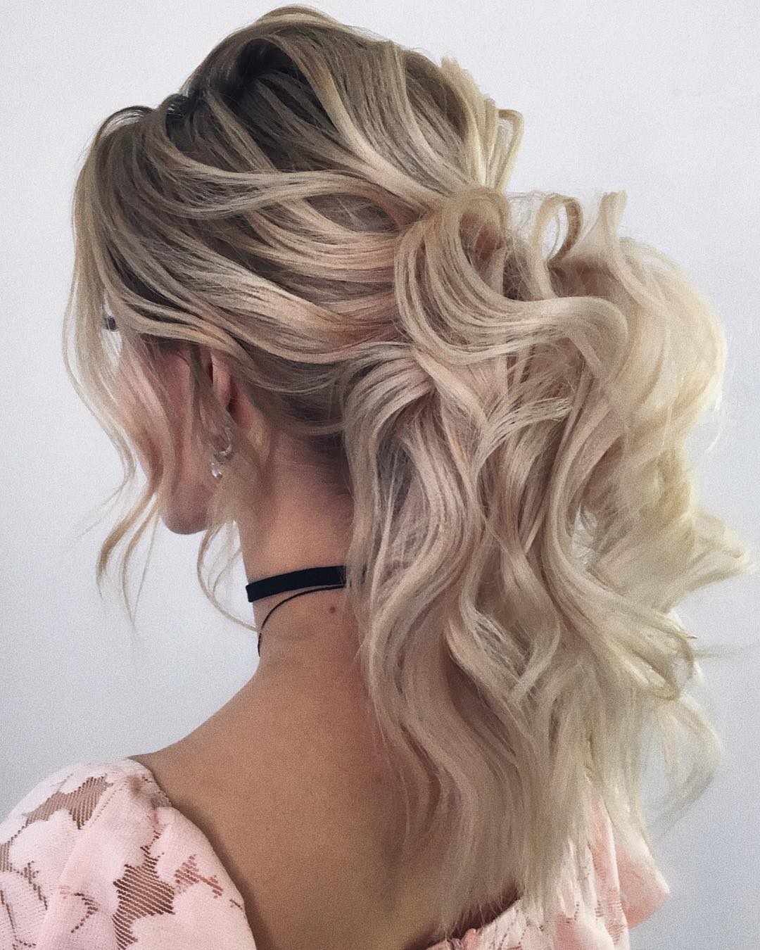 Messy Curly Ponytail
