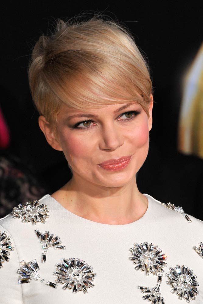 Michelle Williams Pixie Haircut With Deep Side Part
