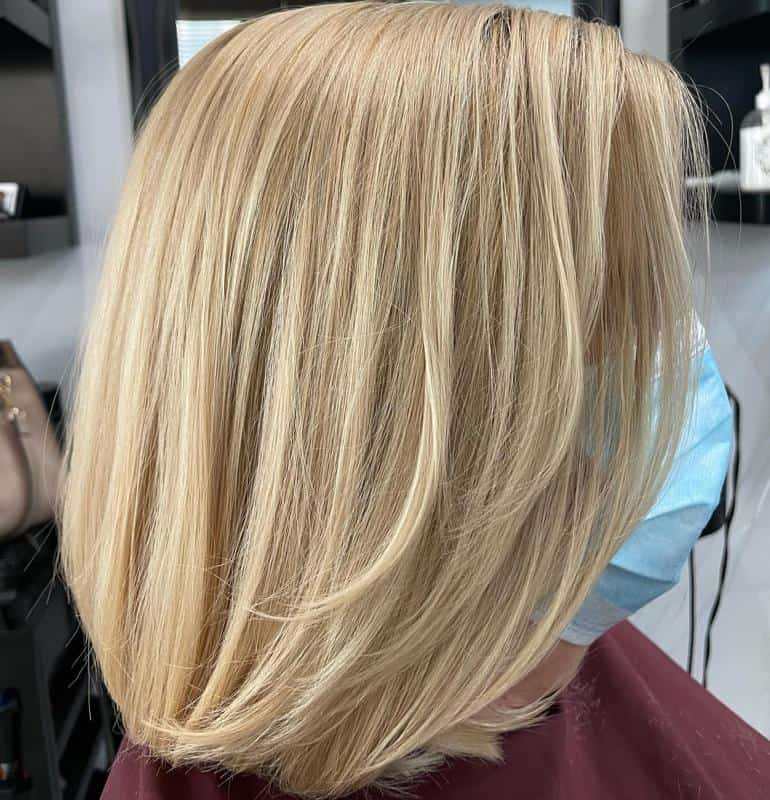 Short Blond A-Line Bob Hairstyle With Layeres 2