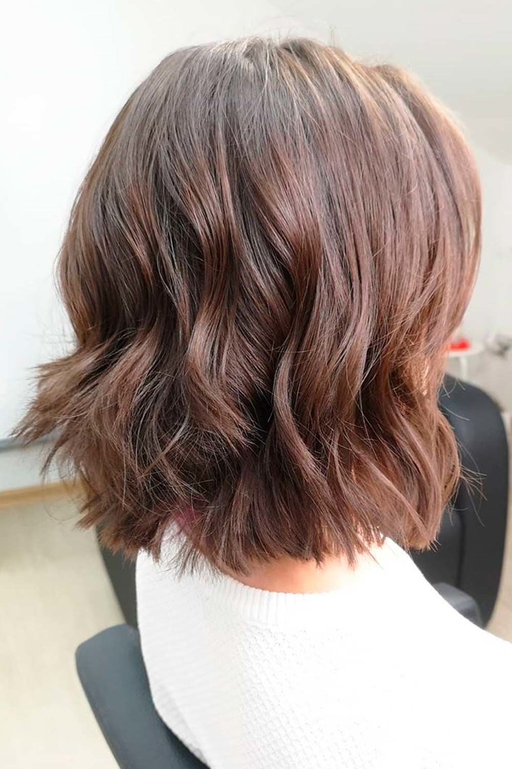 Short Bob Haircut For Wavy Hair 