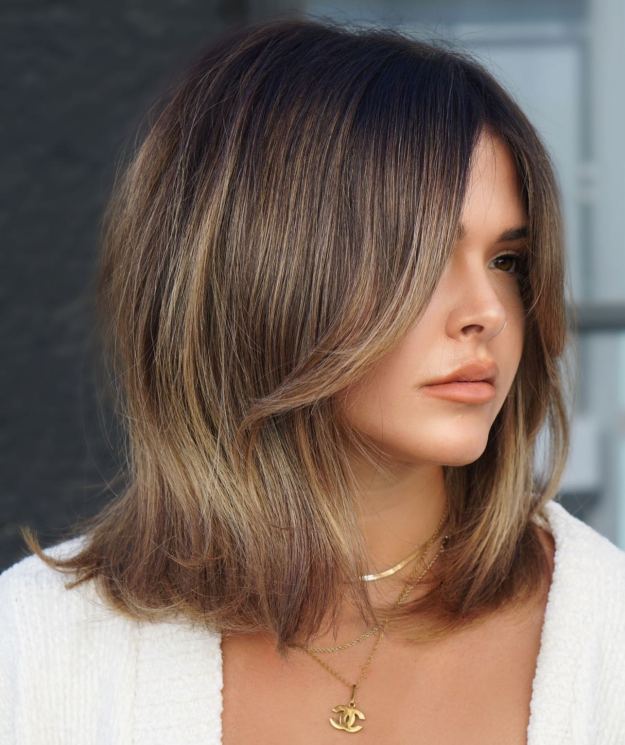 Shoulder Length Straight Lob with Subtle Balayage